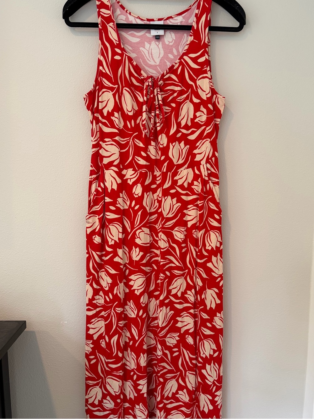 Cabi Dress, Small Red and Bone Floral, Never Worn Tearoom dress - Picture 3 of 9